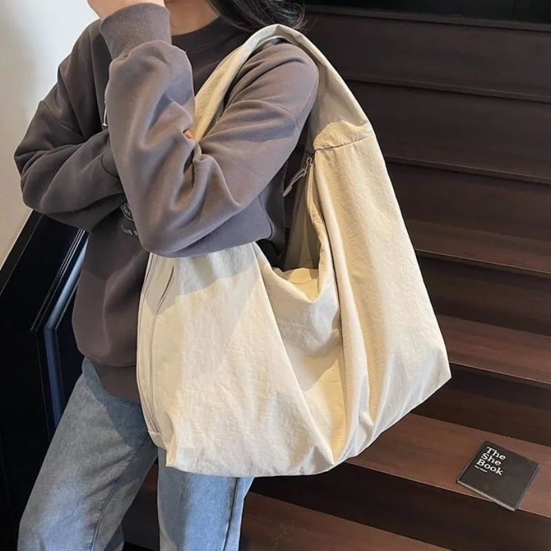 Premium Messenger Bag For Wome - đánh giá và giá Women Bags Premium Brands