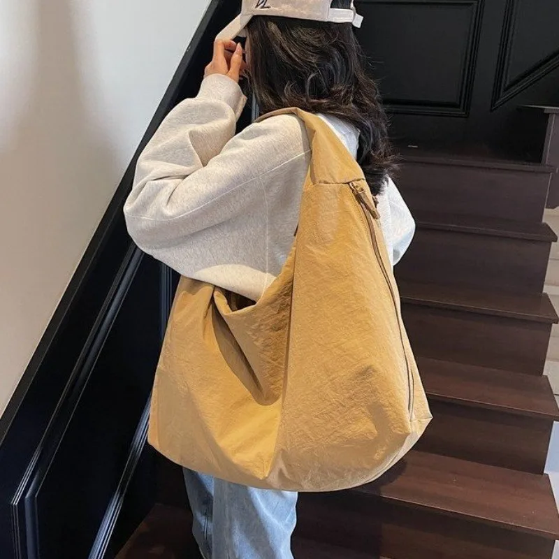 Premium Messenger Bag For Wome - đánh giá và giá Women Bags Premium Brands