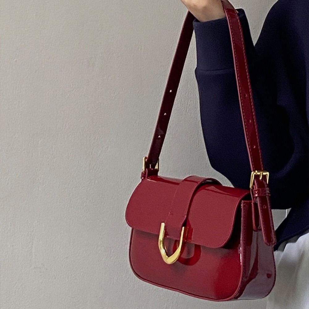 Classic PU Leather Horseshoe B - đánh giá và giá Women Bags Zara