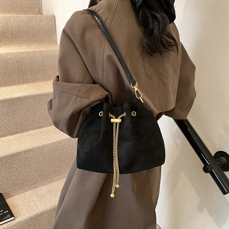 Soft Solid Faux Suede Simple C - đánh giá và giá Women Bags Zara