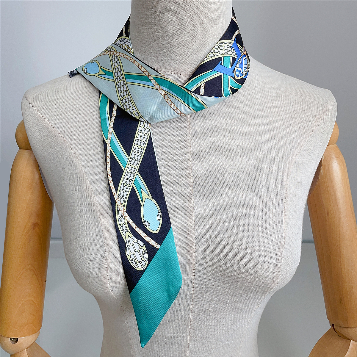 New Brand Design Colored Snake - đánh giá và giá Women Bags Online
